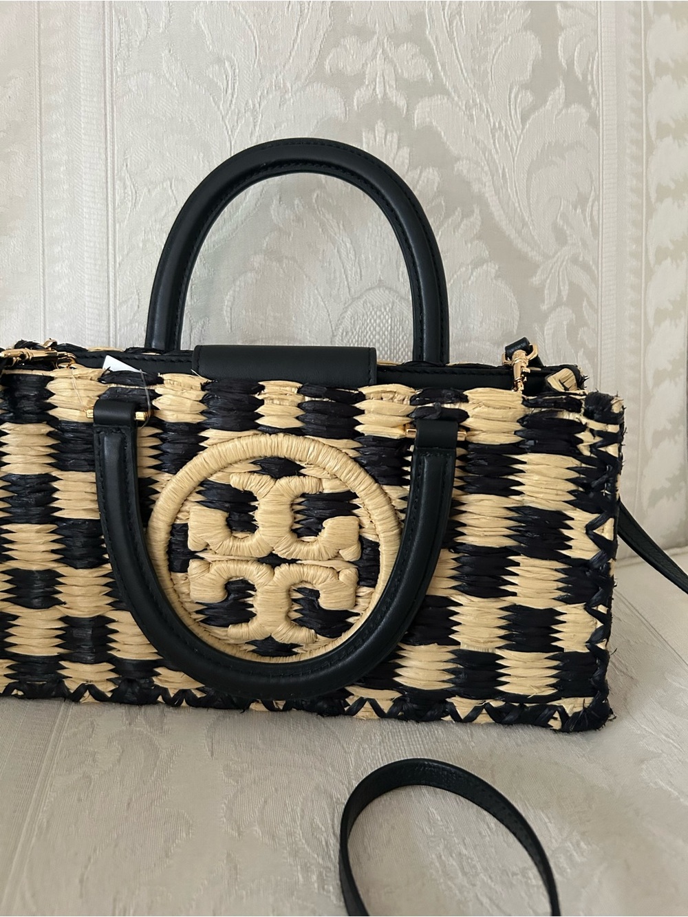 So unique! Tory Burch ELLA HAND-CROCHETED EAST-WEST TOTE - Picture 6 of 12